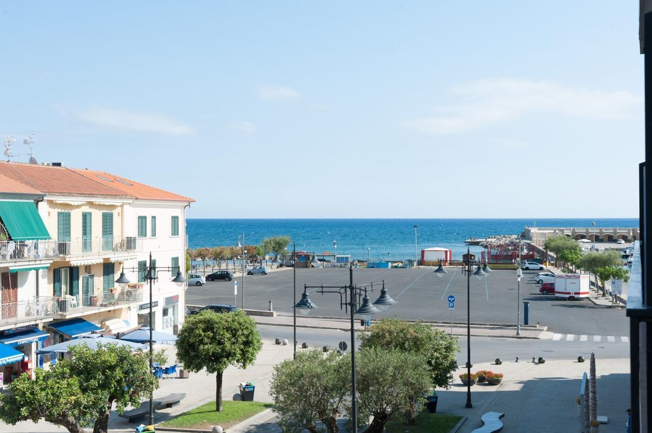Appartamenti Casalvelino กาซัลเวลิโน ภายนอก รูปภาพ